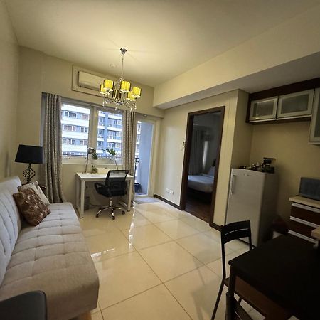 Luxury Suite Across Sm Megamall มะนิลา ภายนอก รูปภาพ