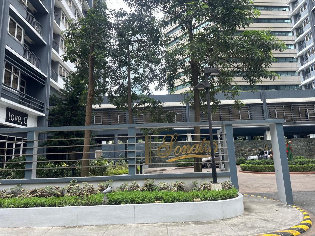 Luxury Suite Across Sm Megamall มะนิลา ภายนอก รูปภาพ